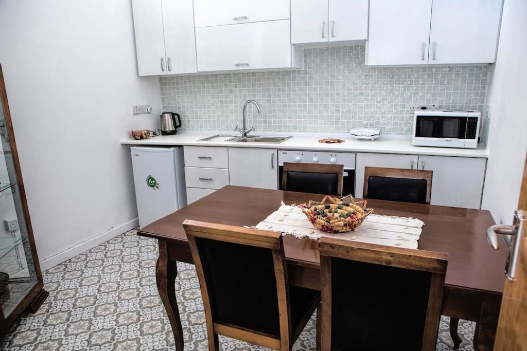 Templar Guesthouse Фамагуста Экстерьер фото